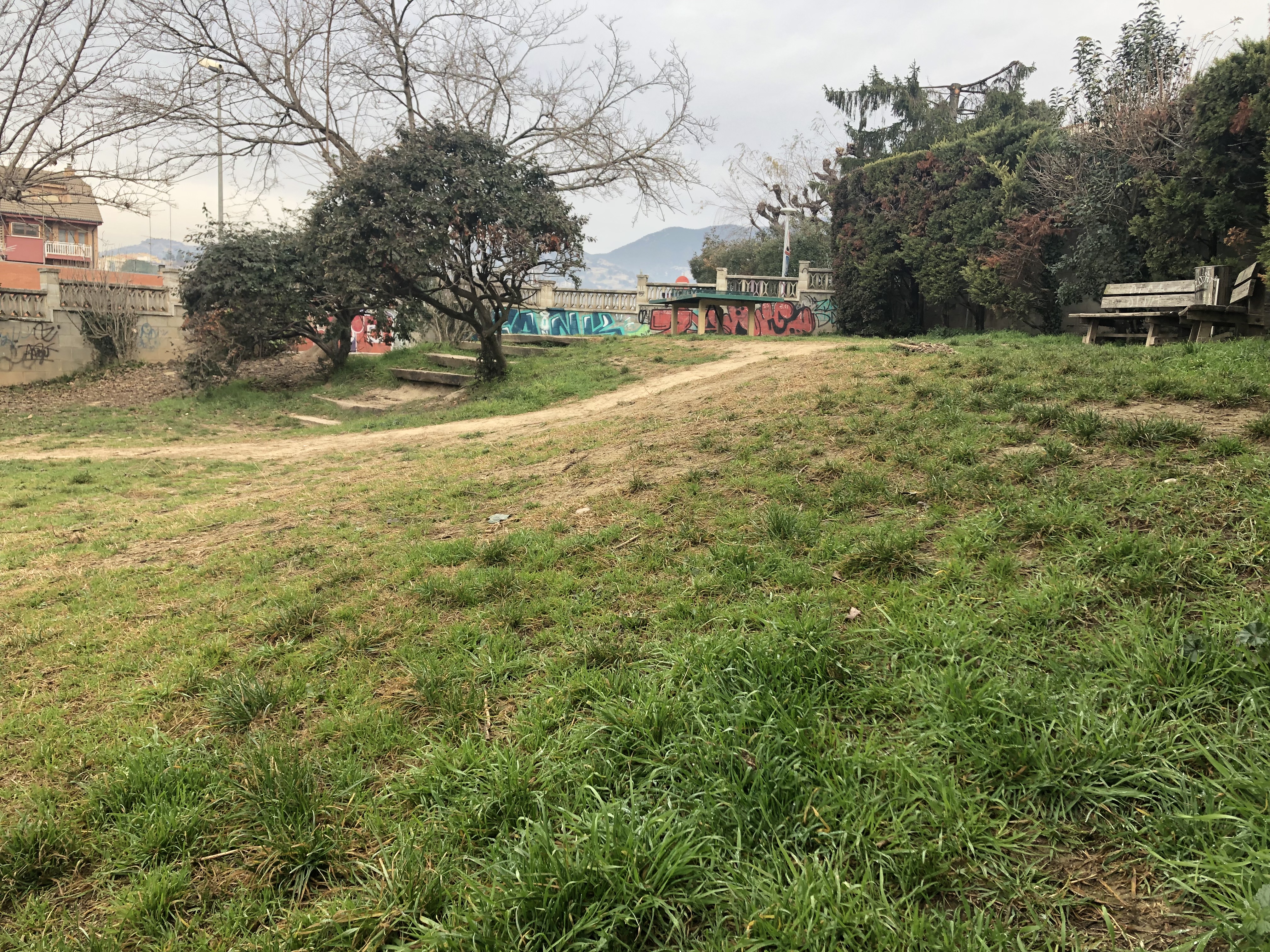 Imatge pels mitjans: Pista polivalent C/ Puigdessalit. Fase2